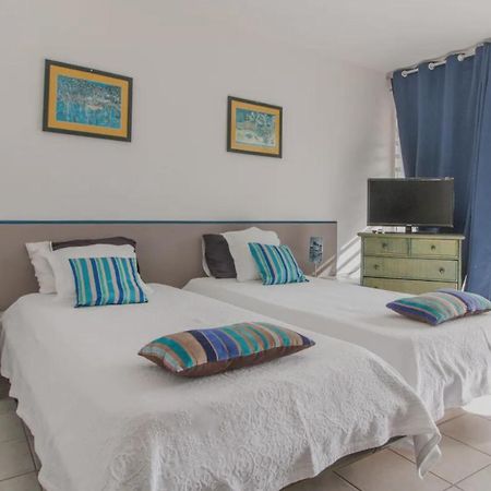 Apartamento Un Pied-A-Terre Face A La Marina Le Marin Exterior foto