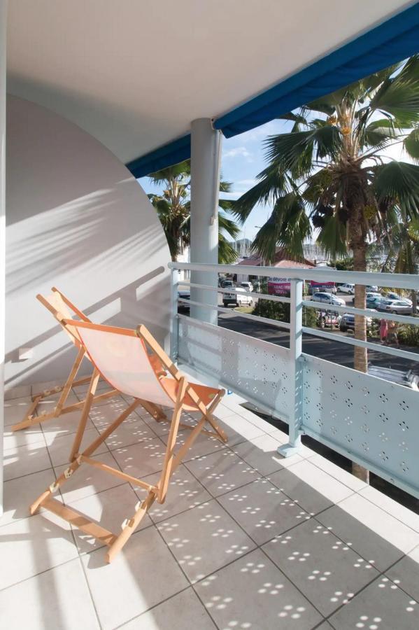 Apartamento Un Pied-A-Terre Face A La Marina Le Marin Exterior foto